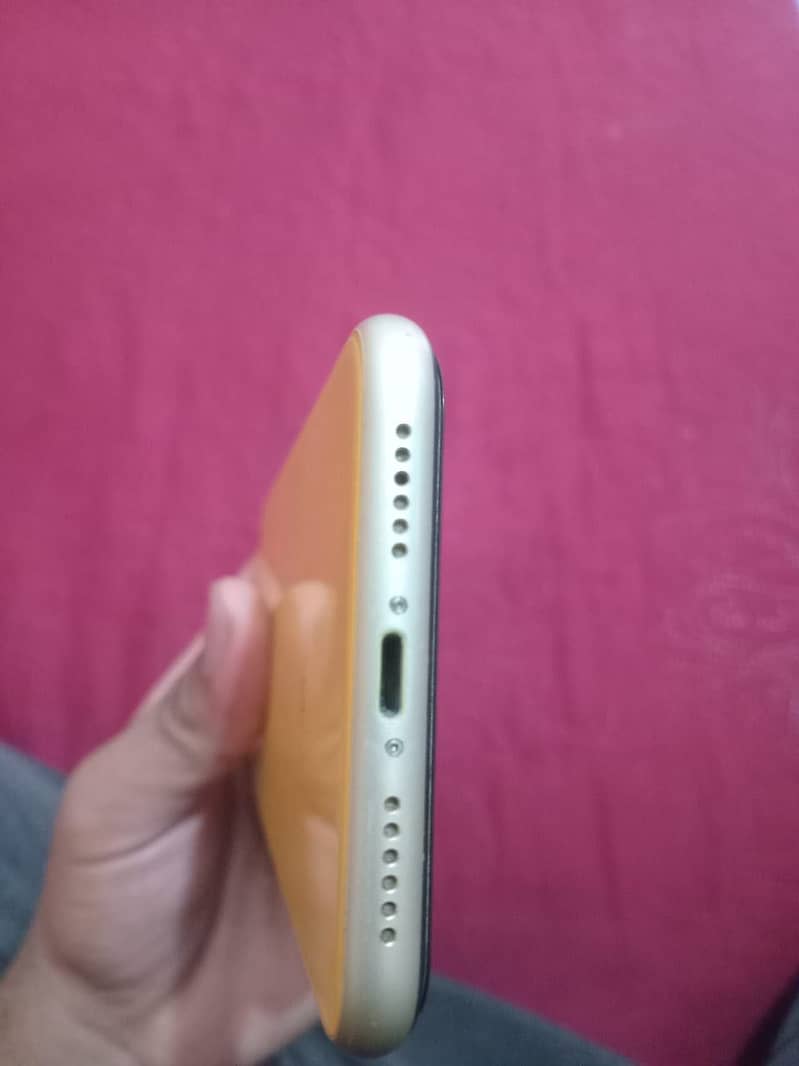 Apple iPhone XR 2