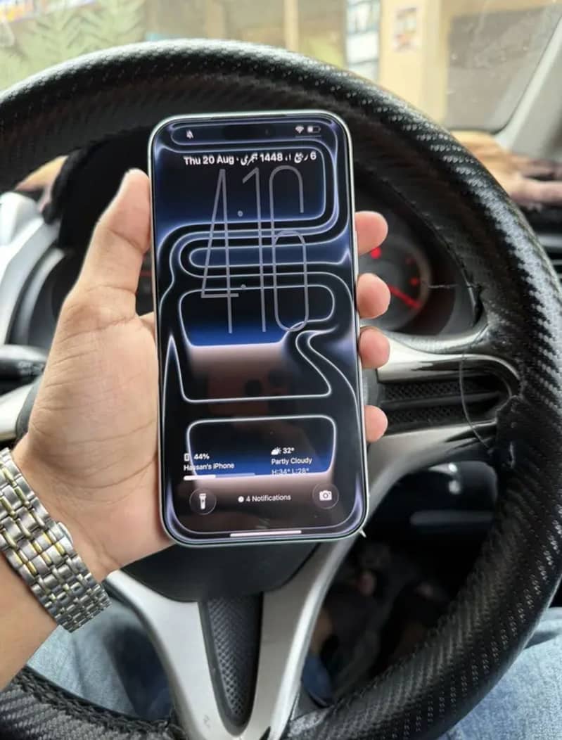 Apple iPhone 17 Pro Max 1