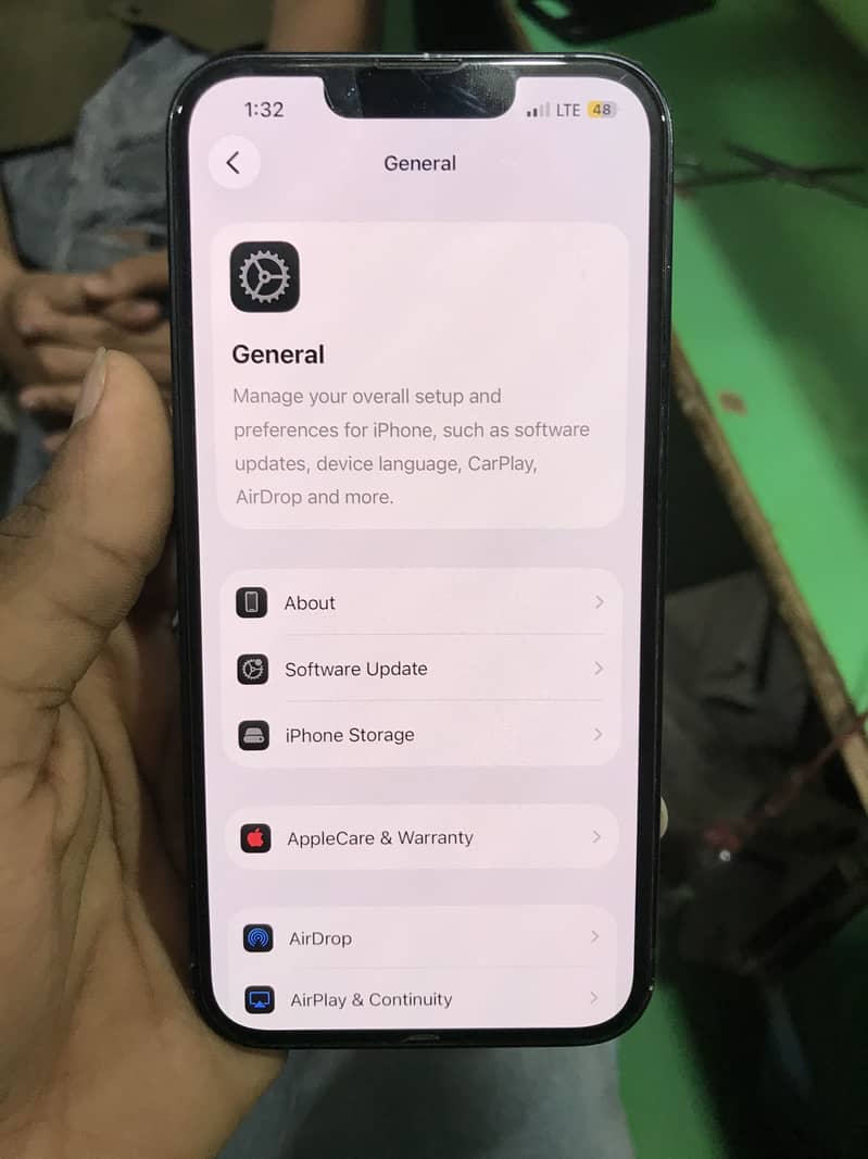 Apple iPhone 13 15