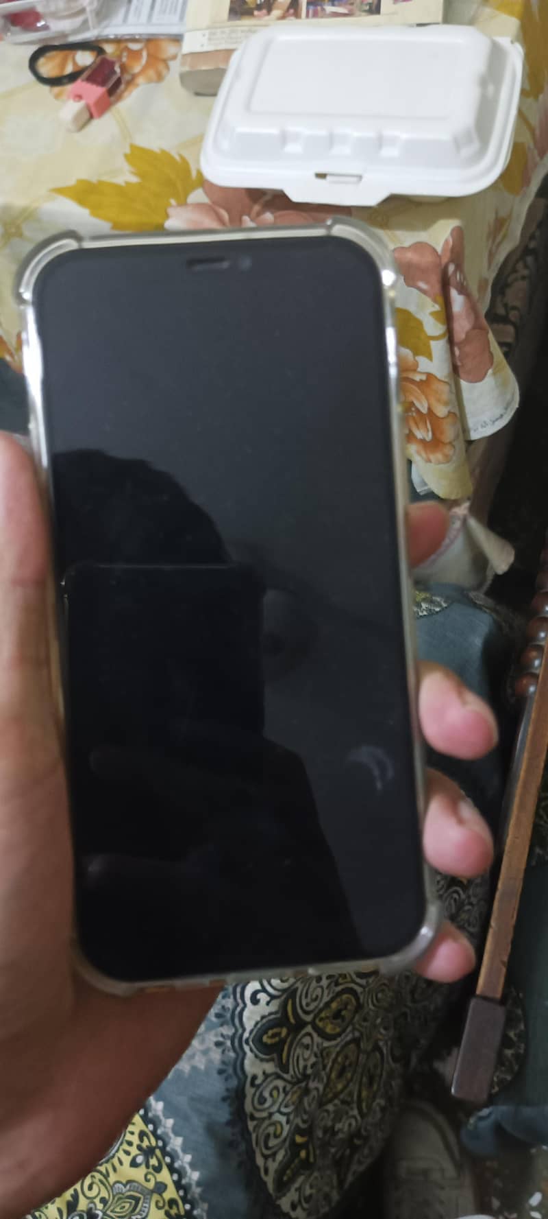 Apple iPhone 12 1