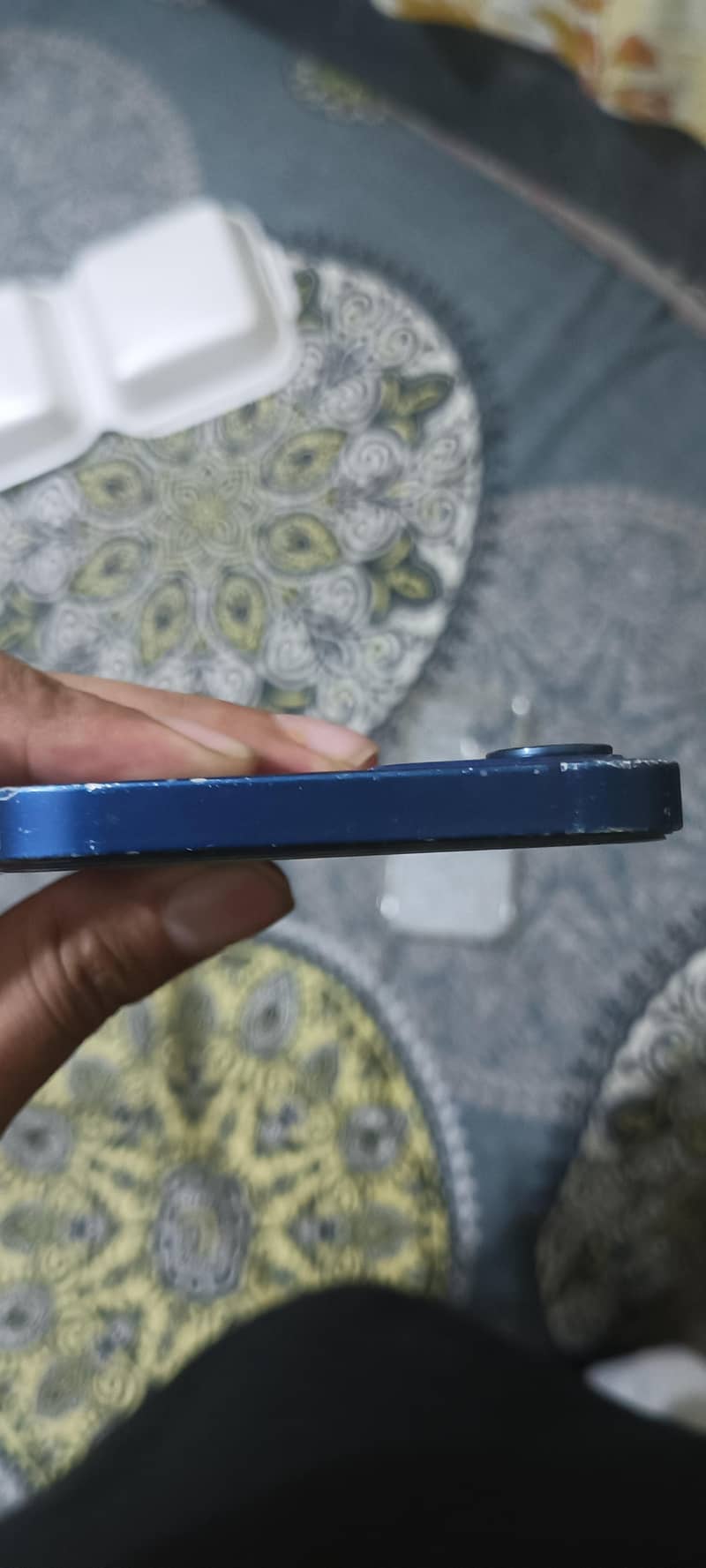 Apple iPhone 12 3
