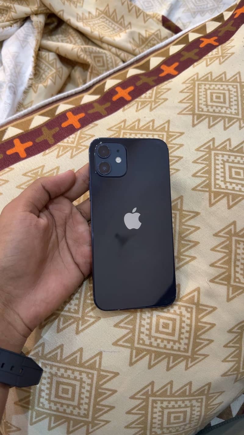 Apple iPhone 12 0