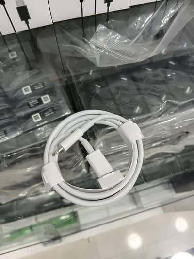Original Apple iPhone Fast Charger 20W - Brand