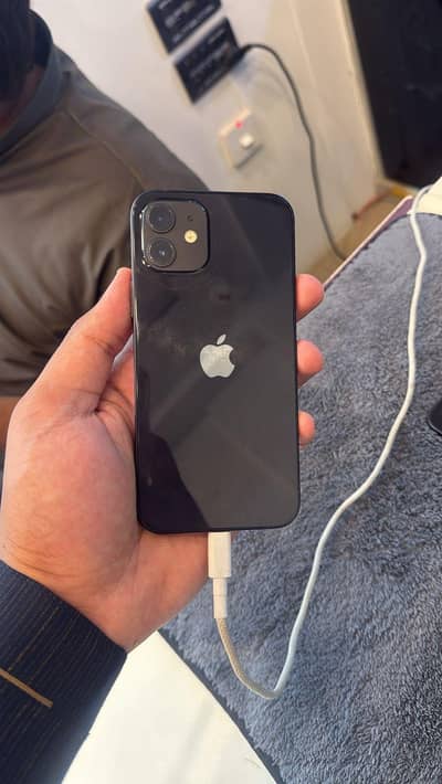 Apple iPhone 12