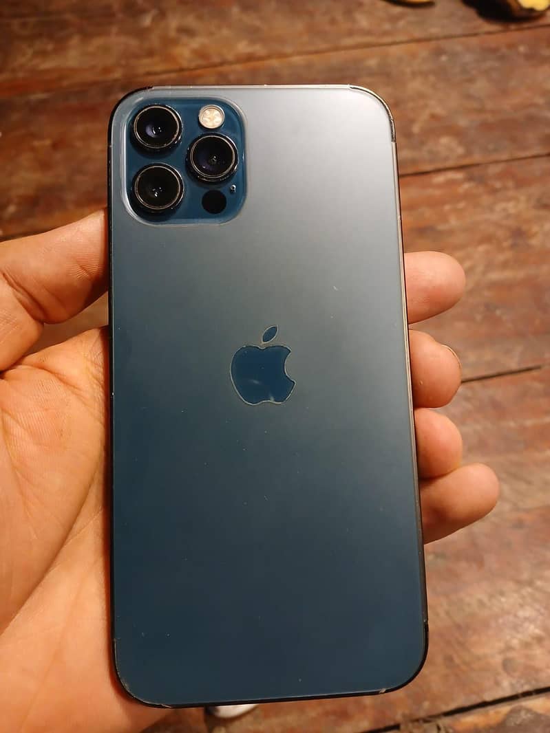 Apple iPhone 12 Pro 4