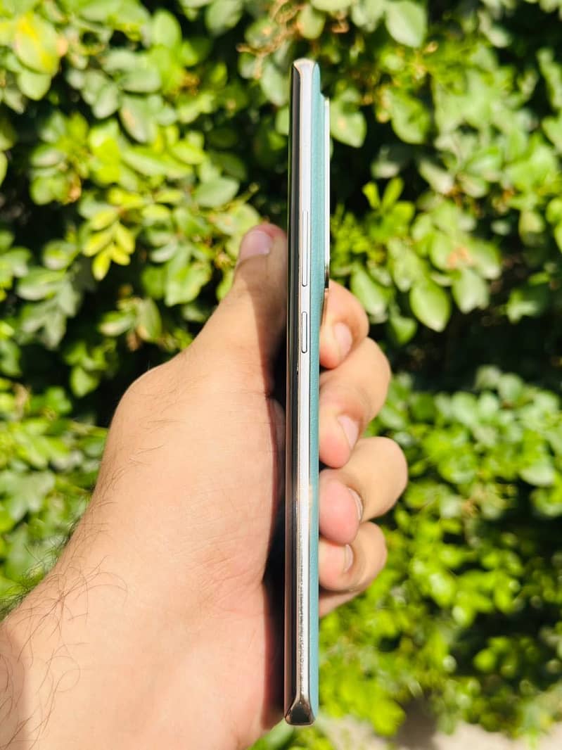 INFINIX ZERO 30 2