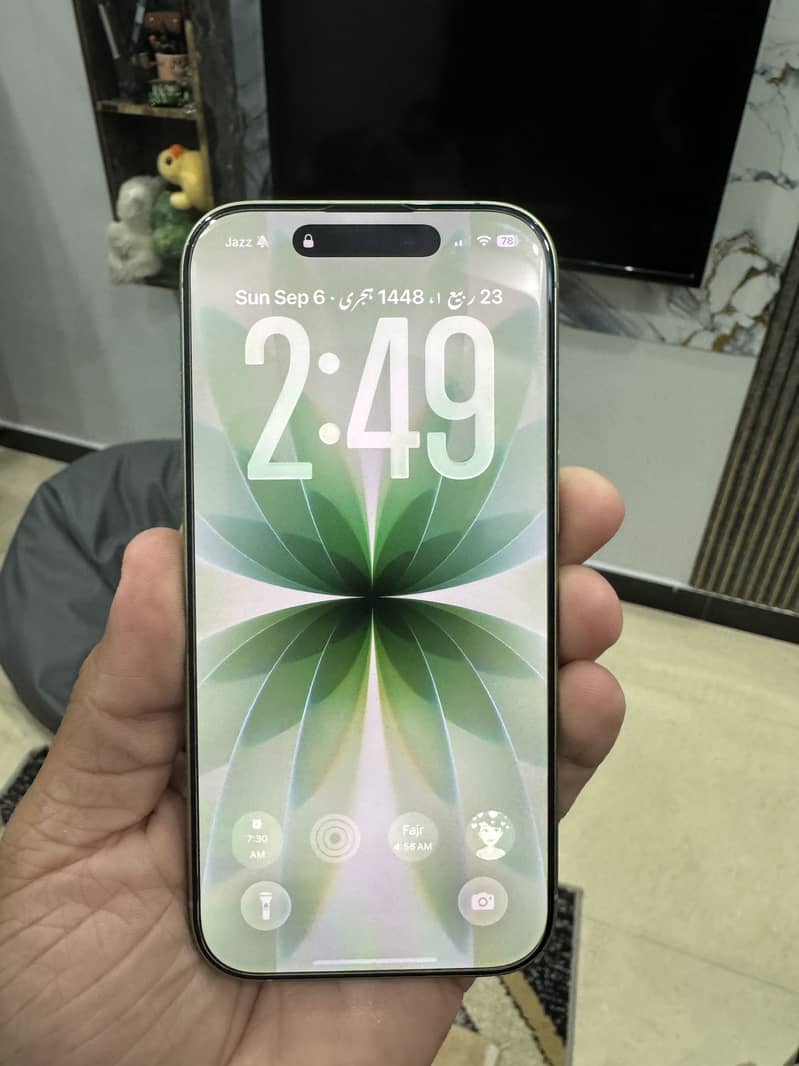 Apple iPhone 17 3