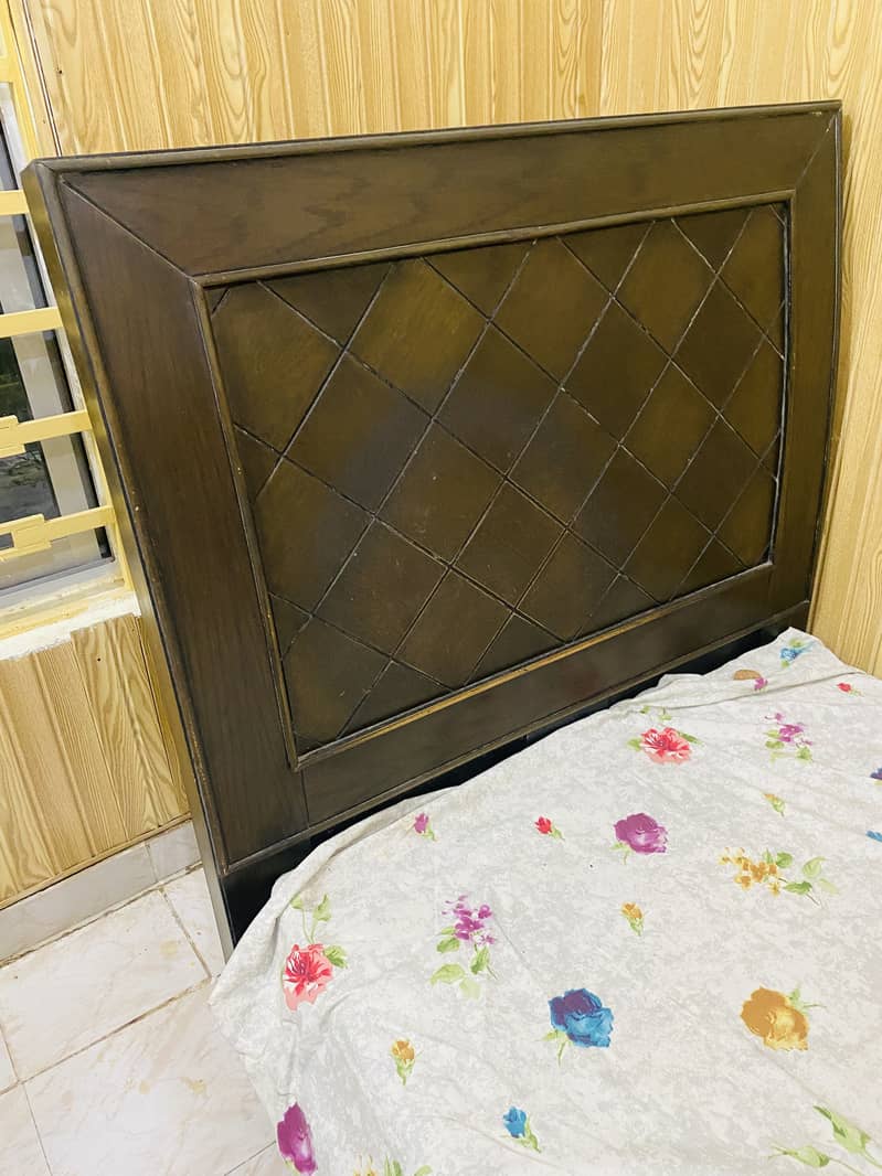 Single bed with side table 4