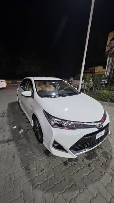 Toyota Corolla X Altis 2021
