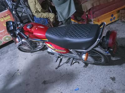 one hand use bike . condition is ok. bike for sale