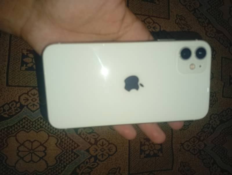Apple iPhone 11 6