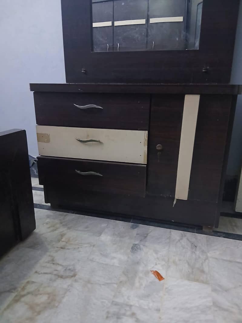 dressing table 0