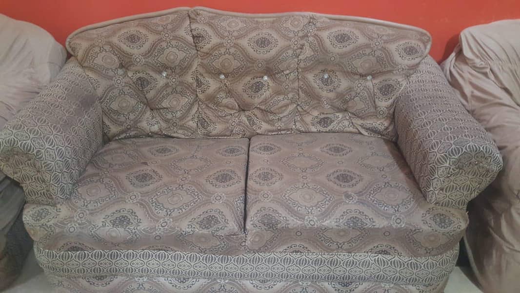 sofa set /7 seater 4