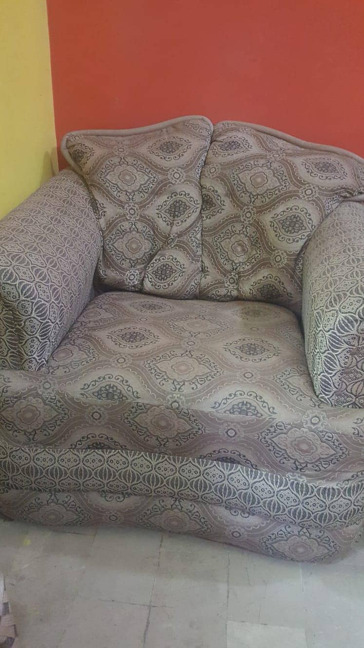 sofa set /7 seater 5