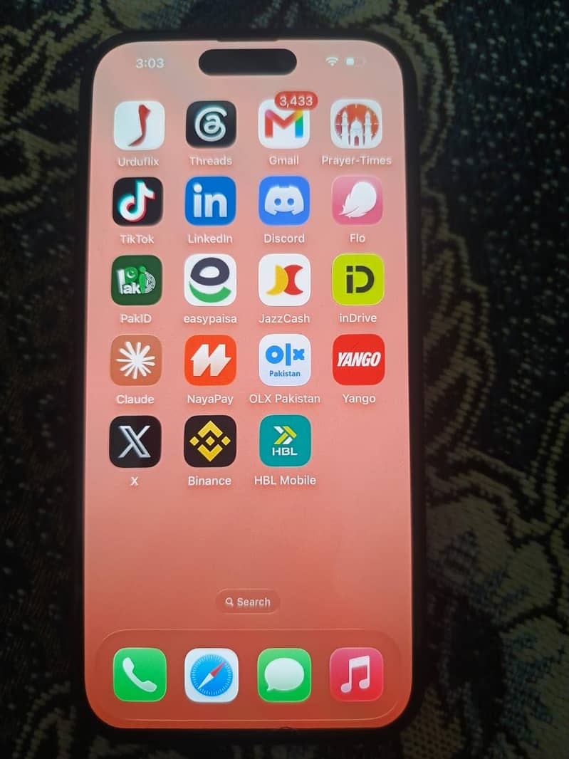 Apple iPhone 15 3