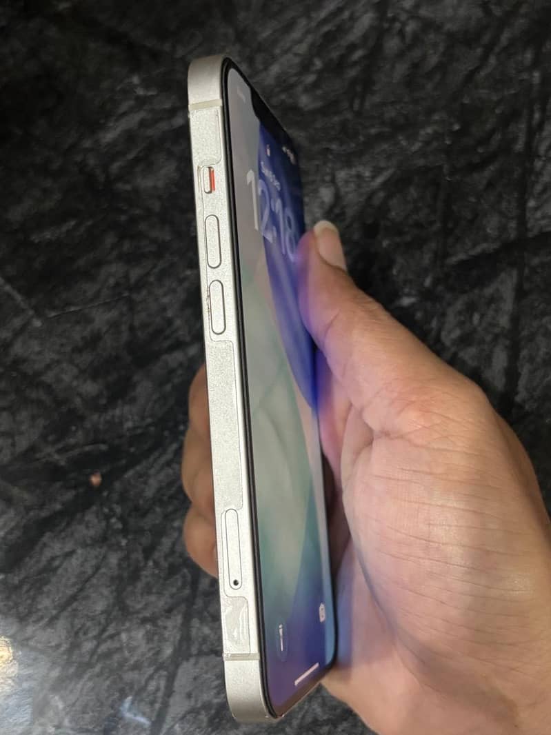 Apple iPhone 14 2