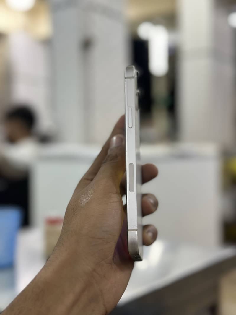 Apple iPhone 14 plus 1