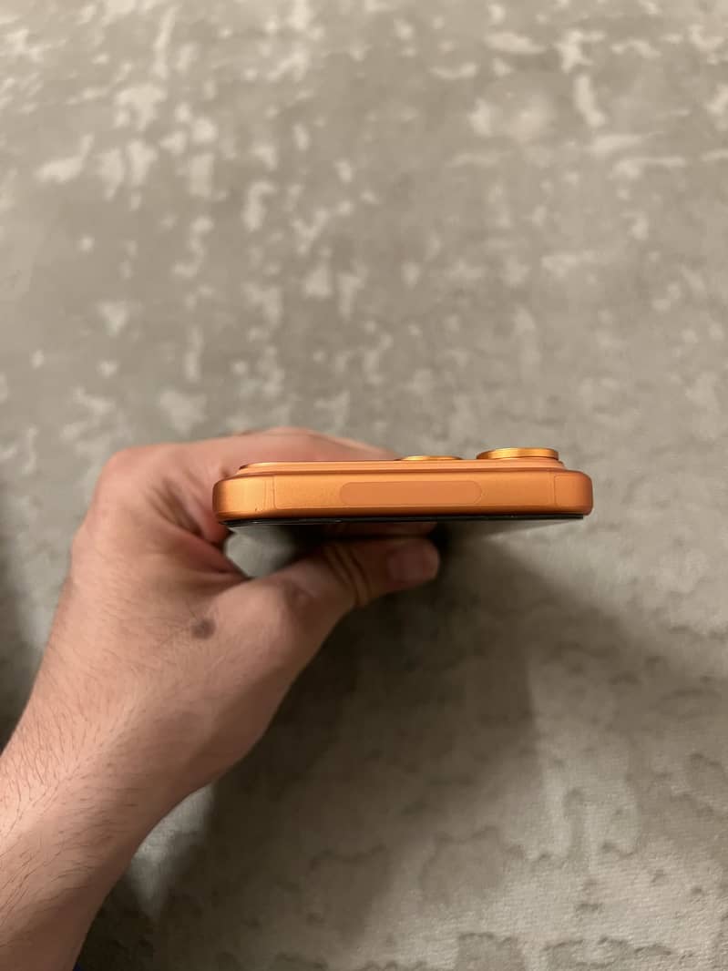 Apple iPhone 17 Pro Max 1