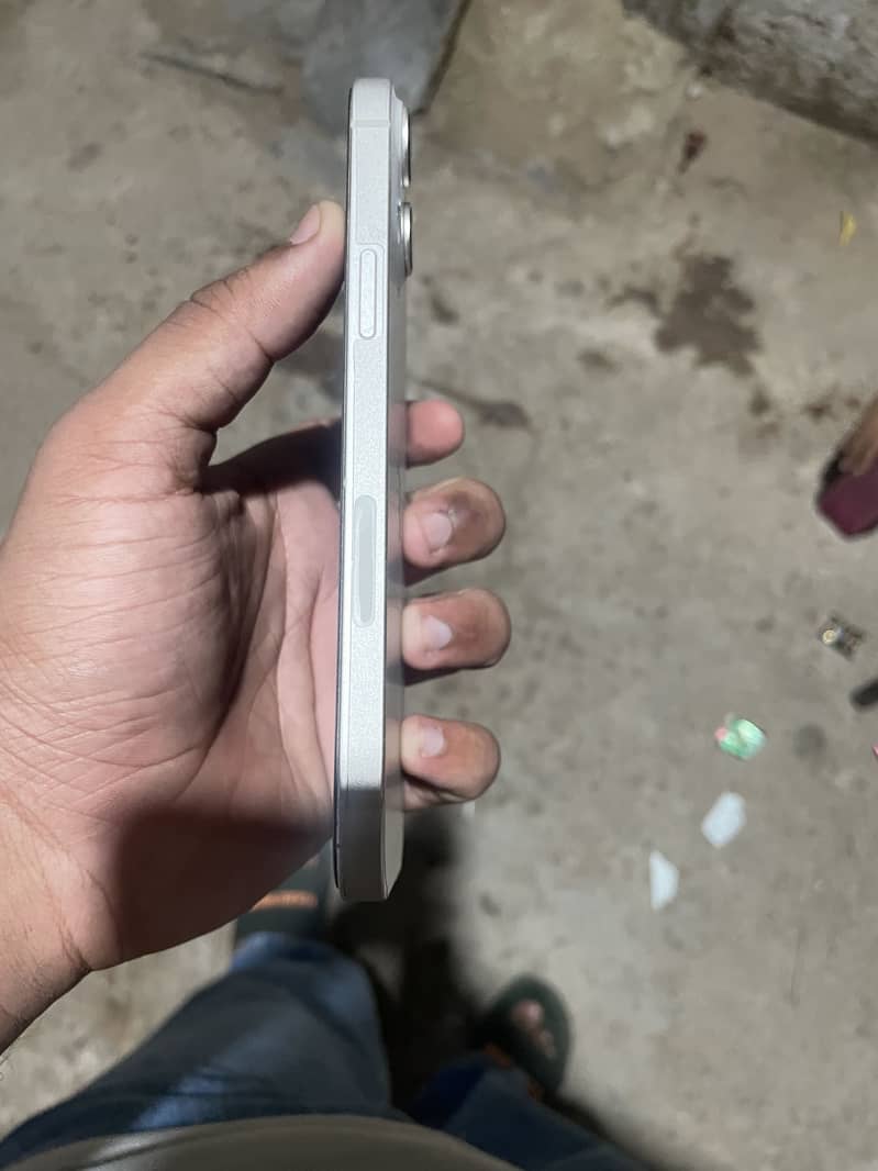 Apple iPhone 14 plus 4