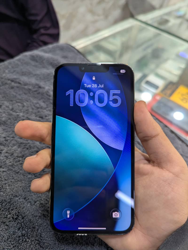 Apple iPhone 13 Pro 0