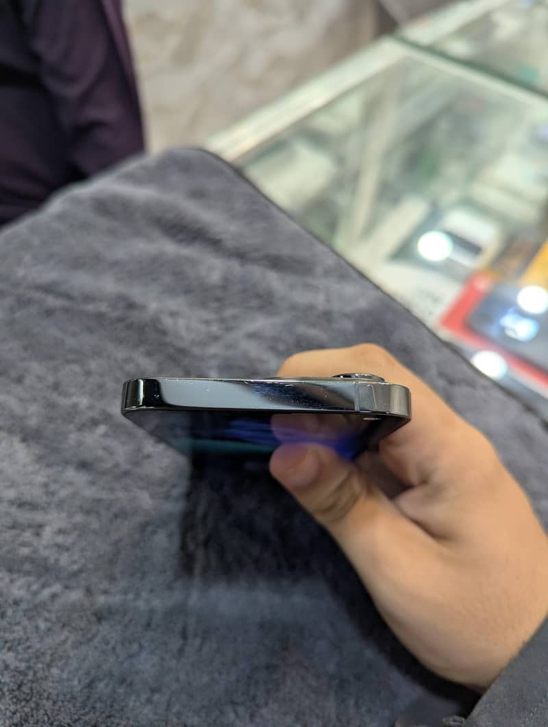 Apple iPhone 13 Pro 5