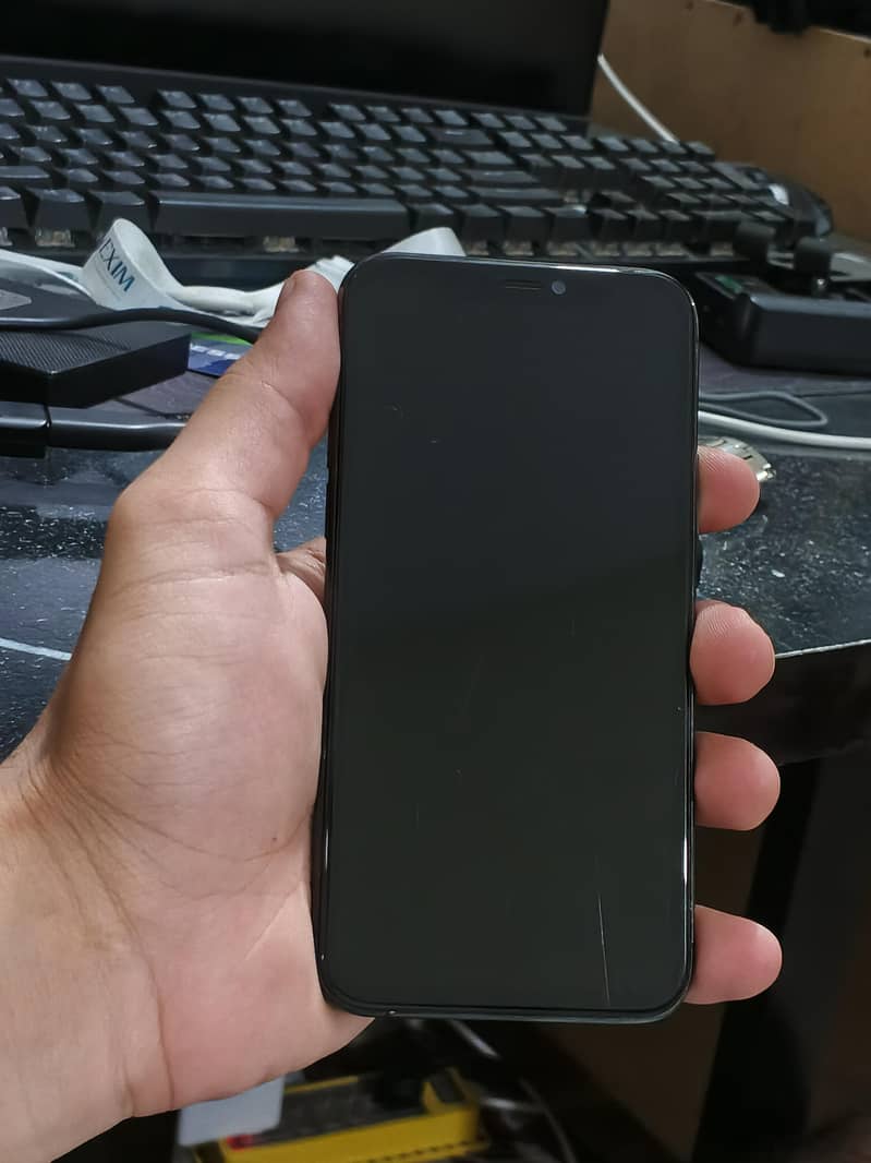 Apple iPhone 11 Pro 3
