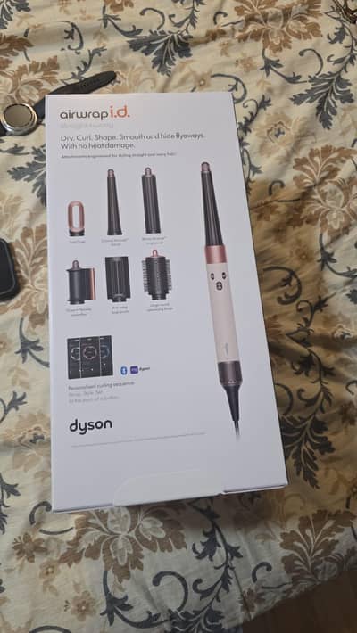 Dyson airwrap I. d multistyler - Pink used few times (9m warranty)