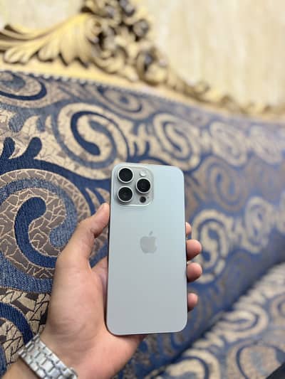 iPhone 15 Pro Max