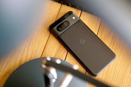Google pixel 8 256 gb With Box and genuine Cable