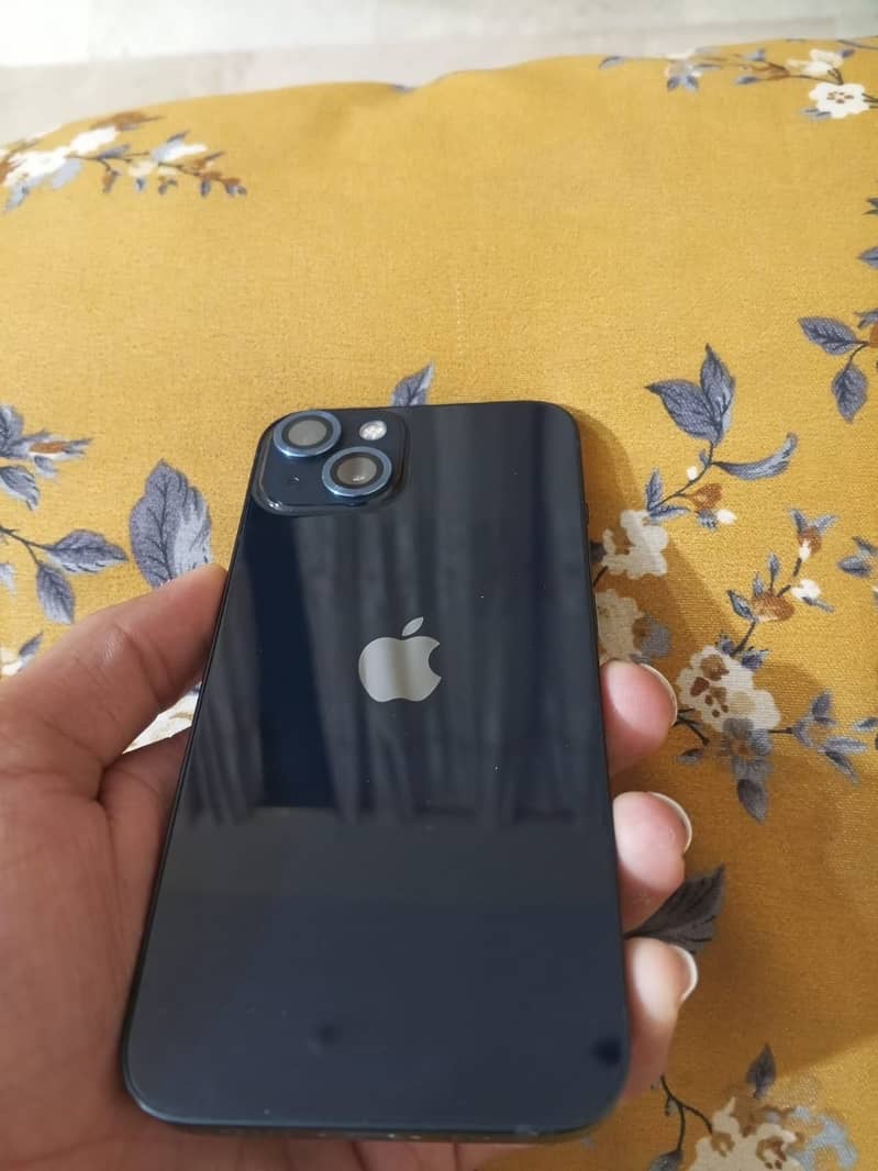 Apple iPhone 13 3
