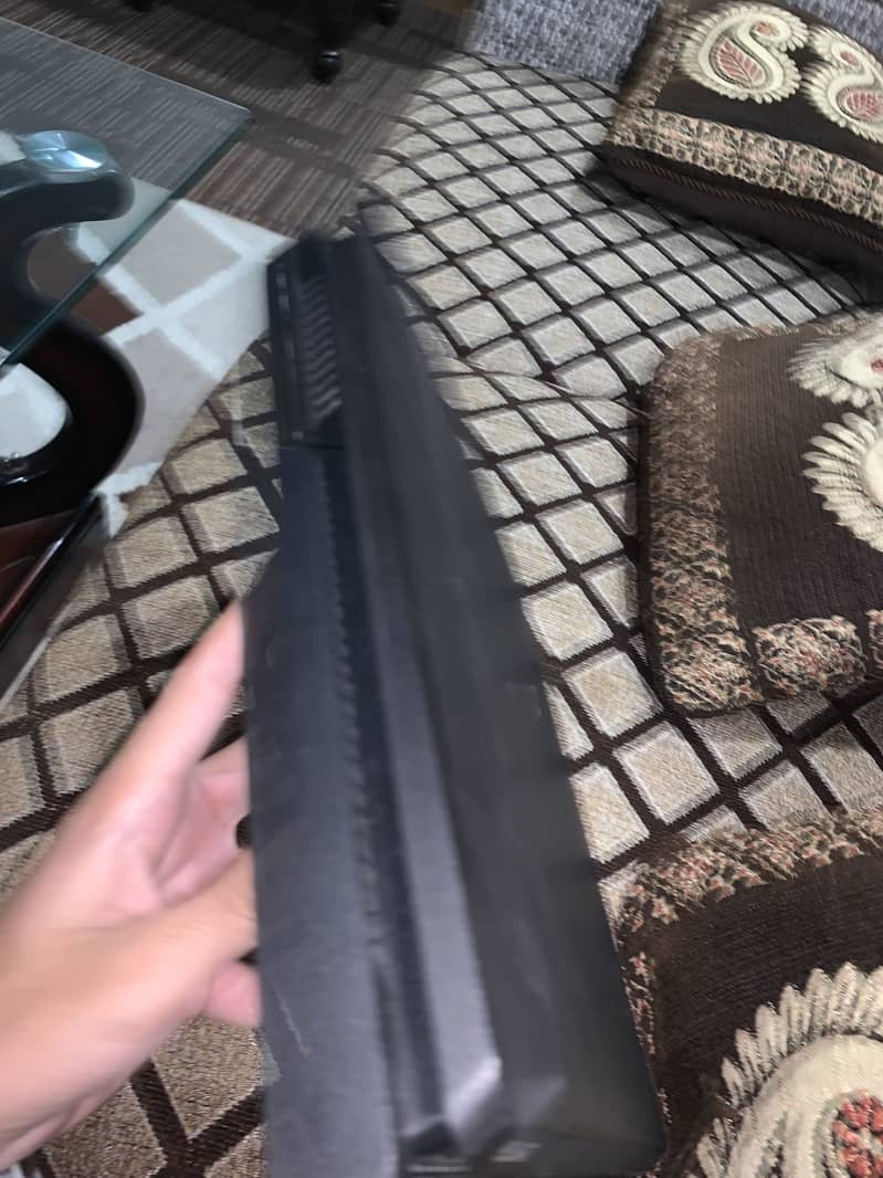 PS4 Slim Used 1