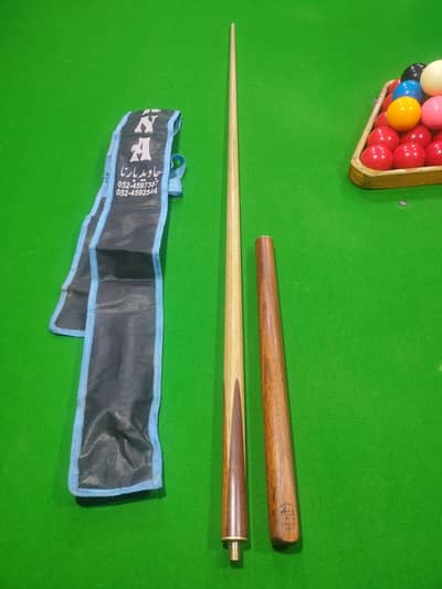 Snooker Cue for Sale with / Pouch / Chalk