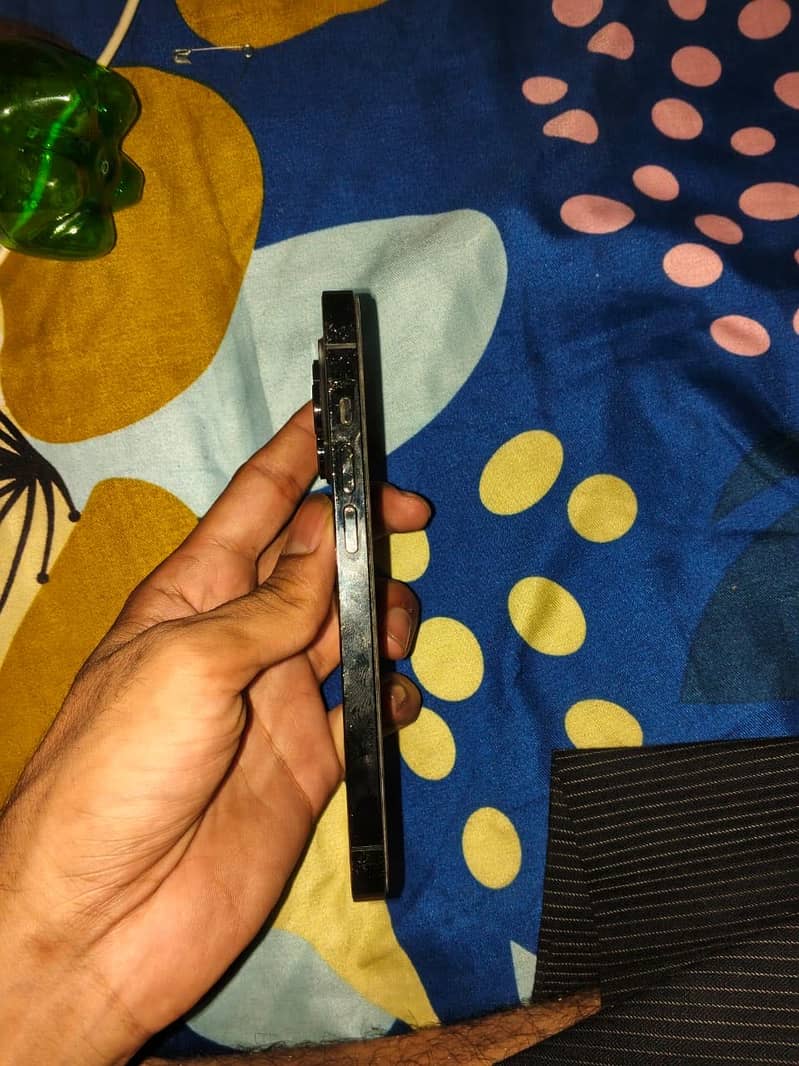 Apple iPhone 14 Pro 1