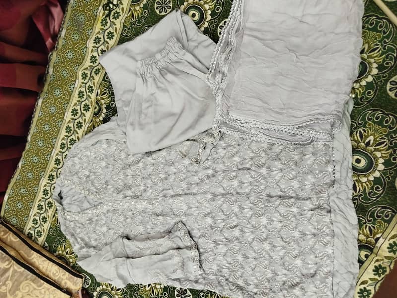 Branded dresses 0