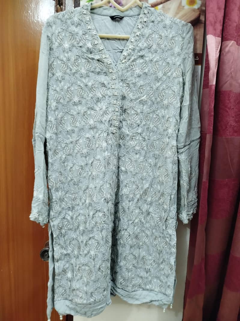 Branded dresses 4