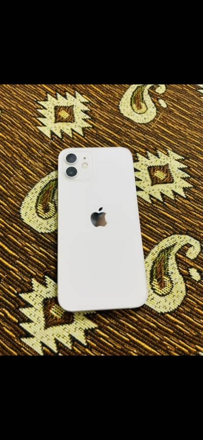Apple iPhone 12