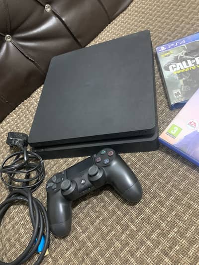 PS4 Slim - 1TB - Sealed