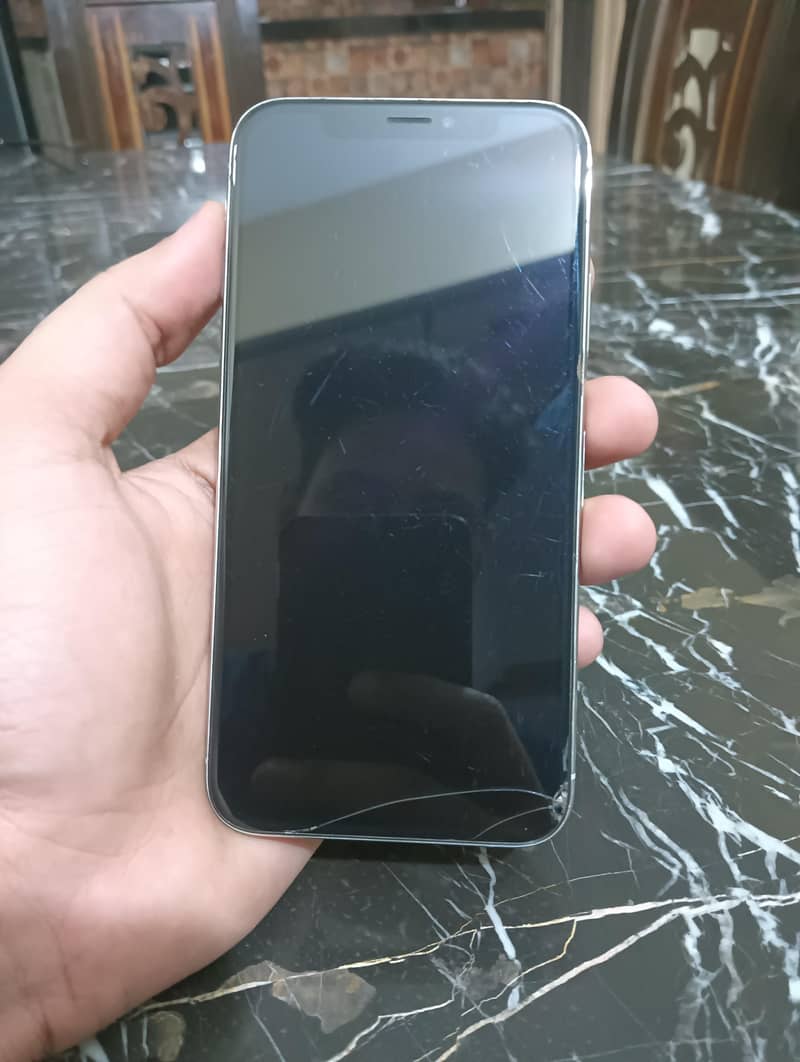 Apple iPhone X 0