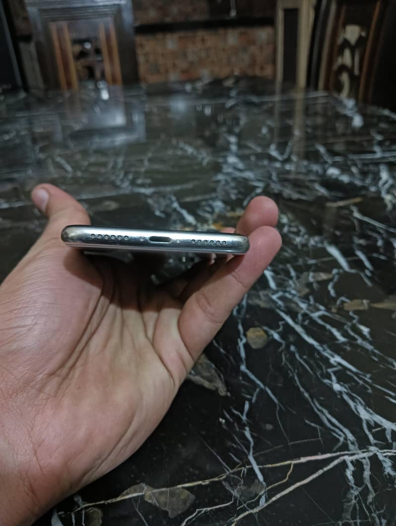 Apple iPhone X 2