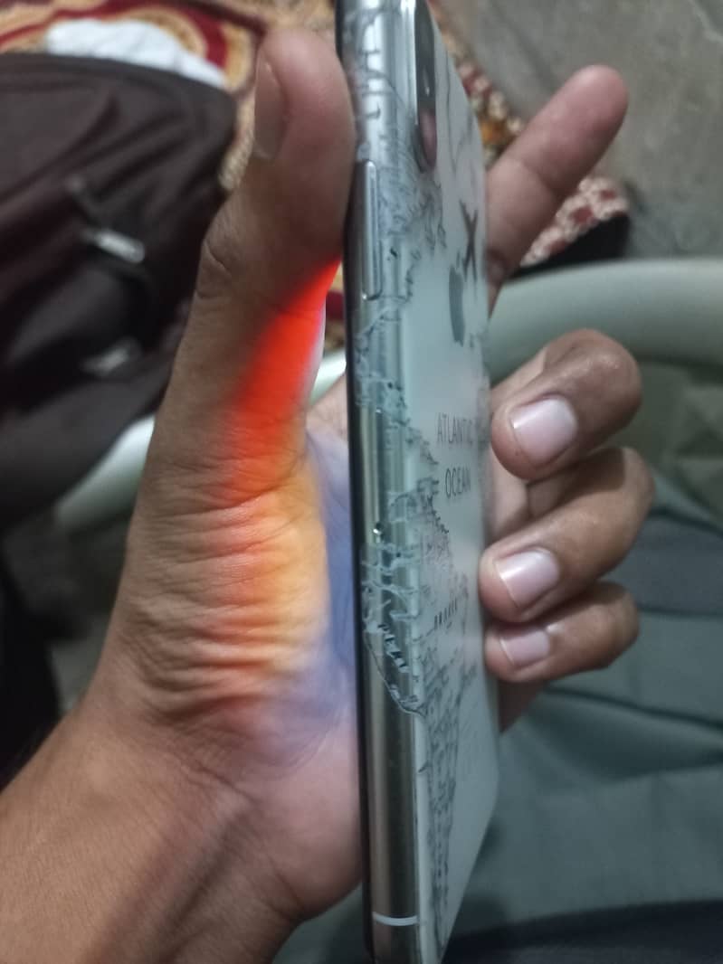 Apple iPhone X 0