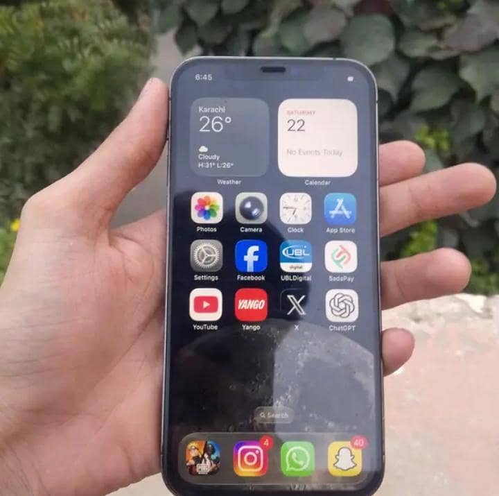 Apple iPhone 12 Pro 1
