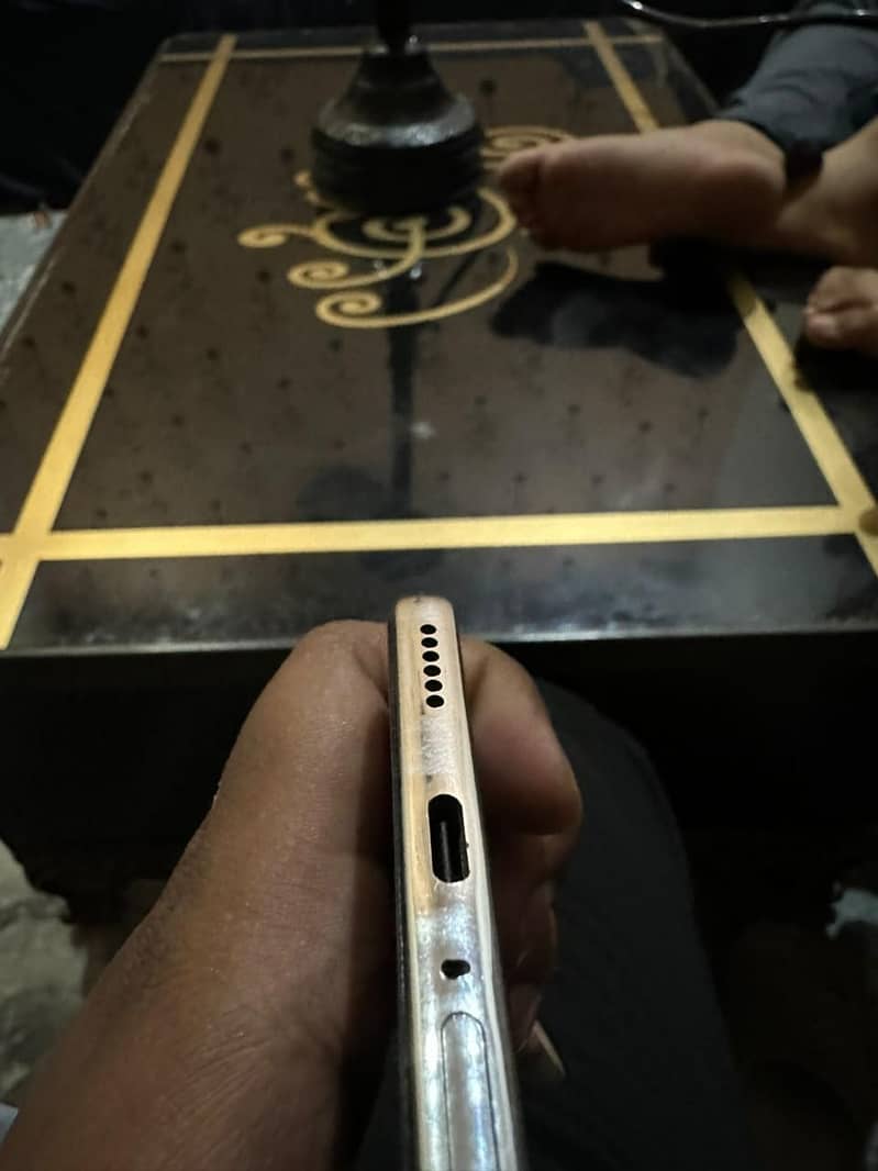 Tecno CAMON 40 Pro 1