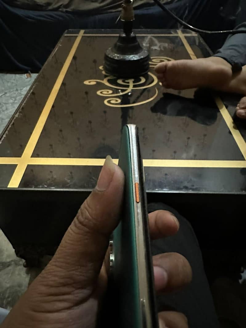 Tecno CAMON 40 Pro 6