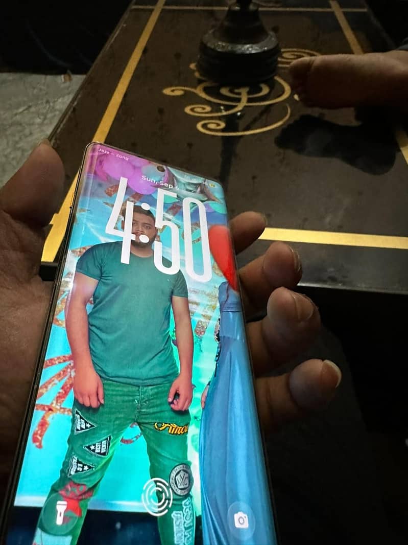 Tecno CAMON 40 Pro 8