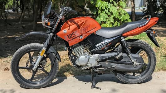 YBR G Special Edition 24/25