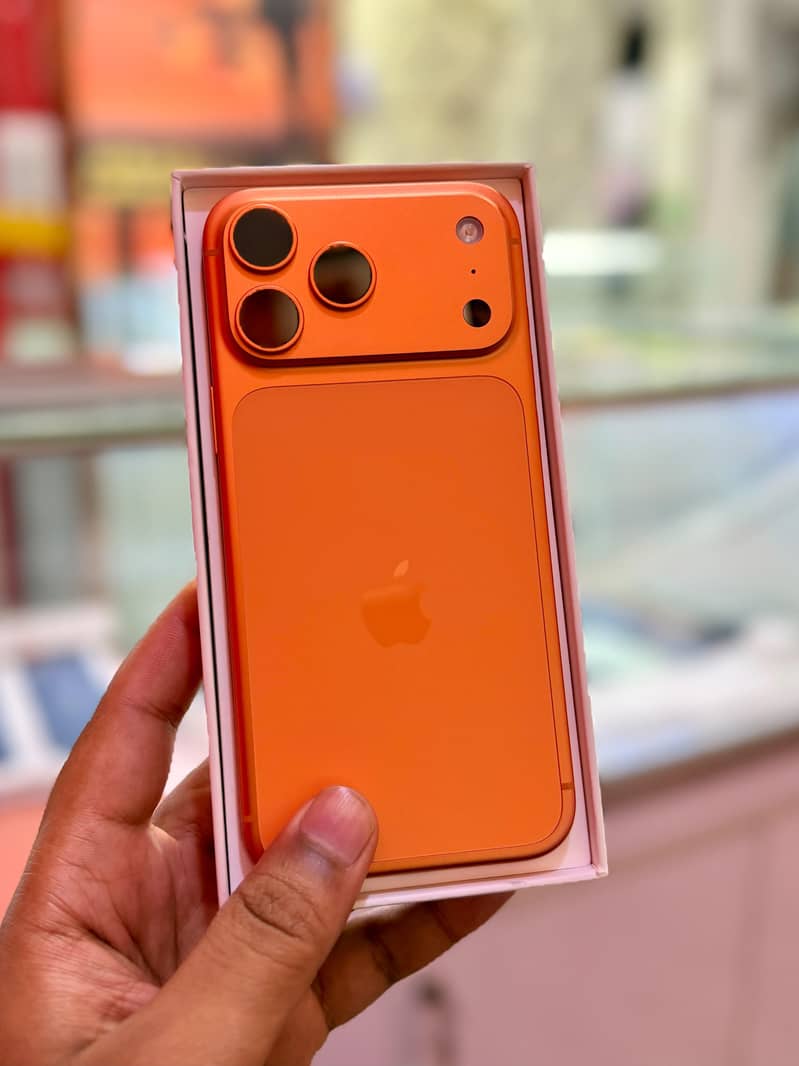 Apple iPhone 17 Pro Max 0
