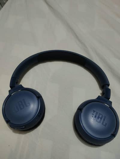 JBL Tune 520BT