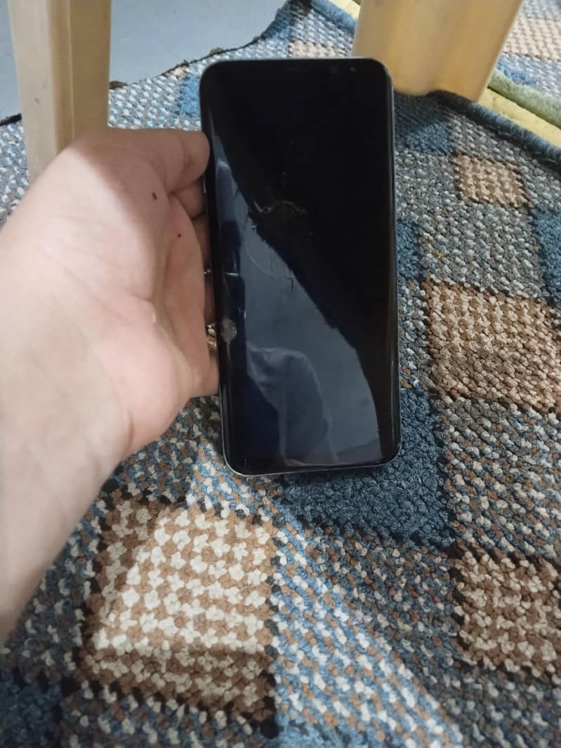 Samsung Mobile S8 Plus 3