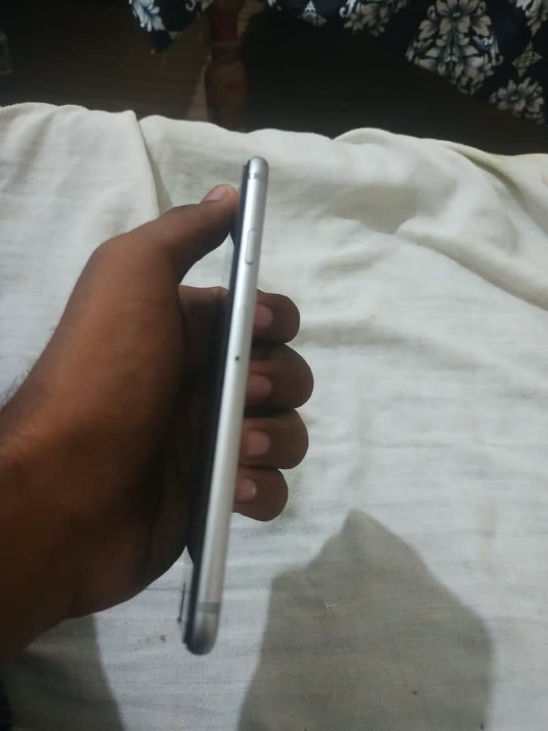 Apple iPhone 6 1