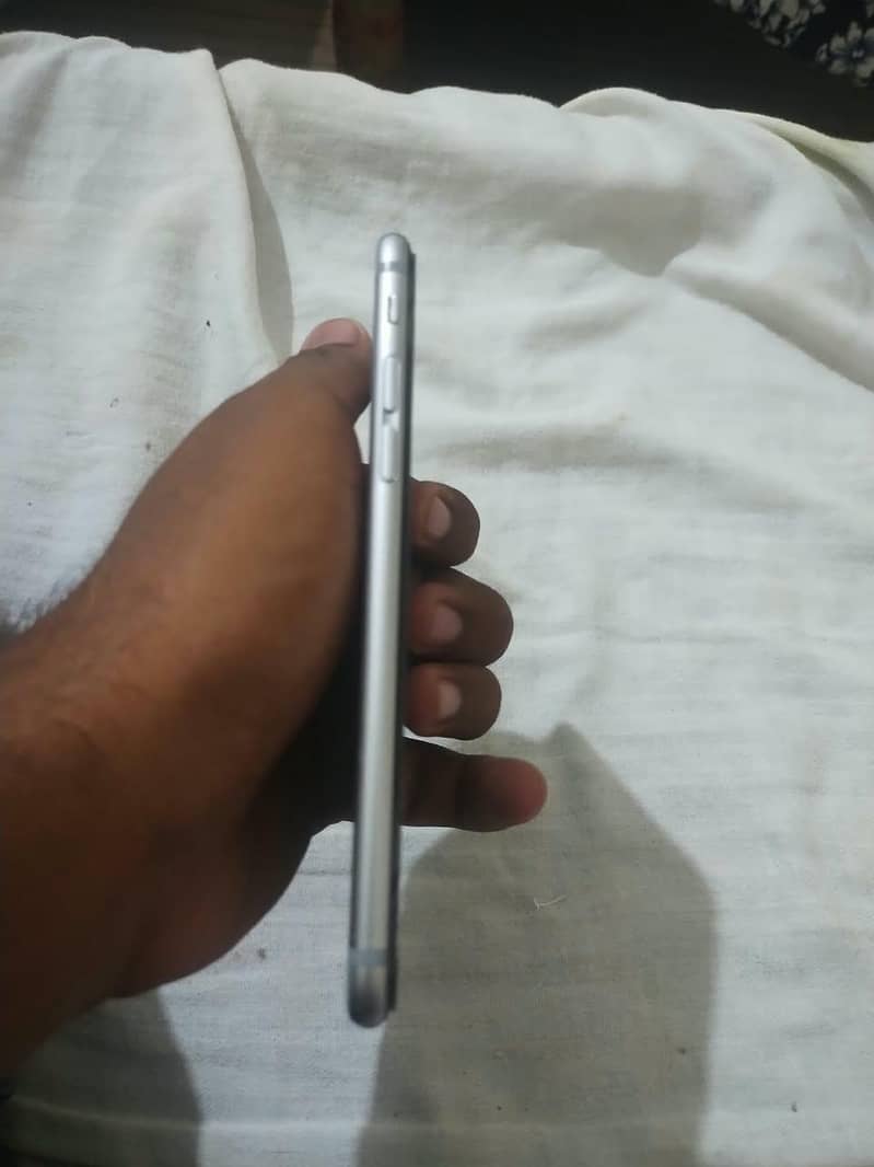 Apple iPhone 6 2